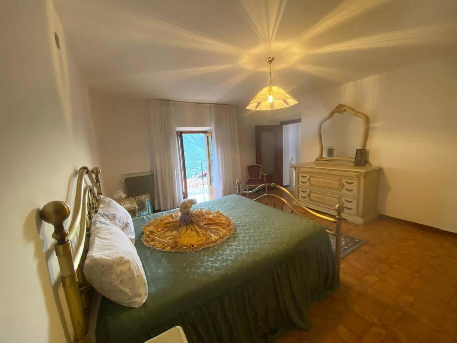 Casa Vacanze Il Pettirosso. Pisogne Luaran gambar